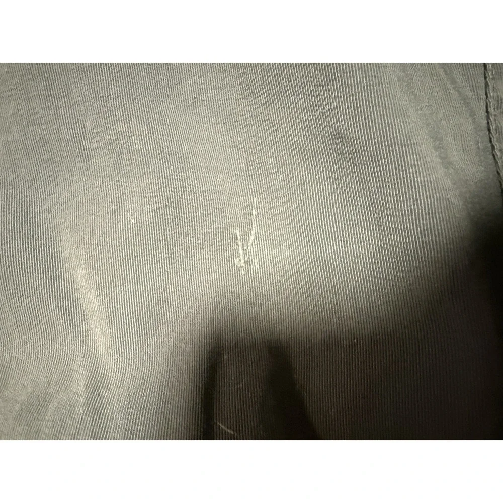 The North Face Shorts‎ Men's 34 Gray Chino Hiking Outdoor Nylon